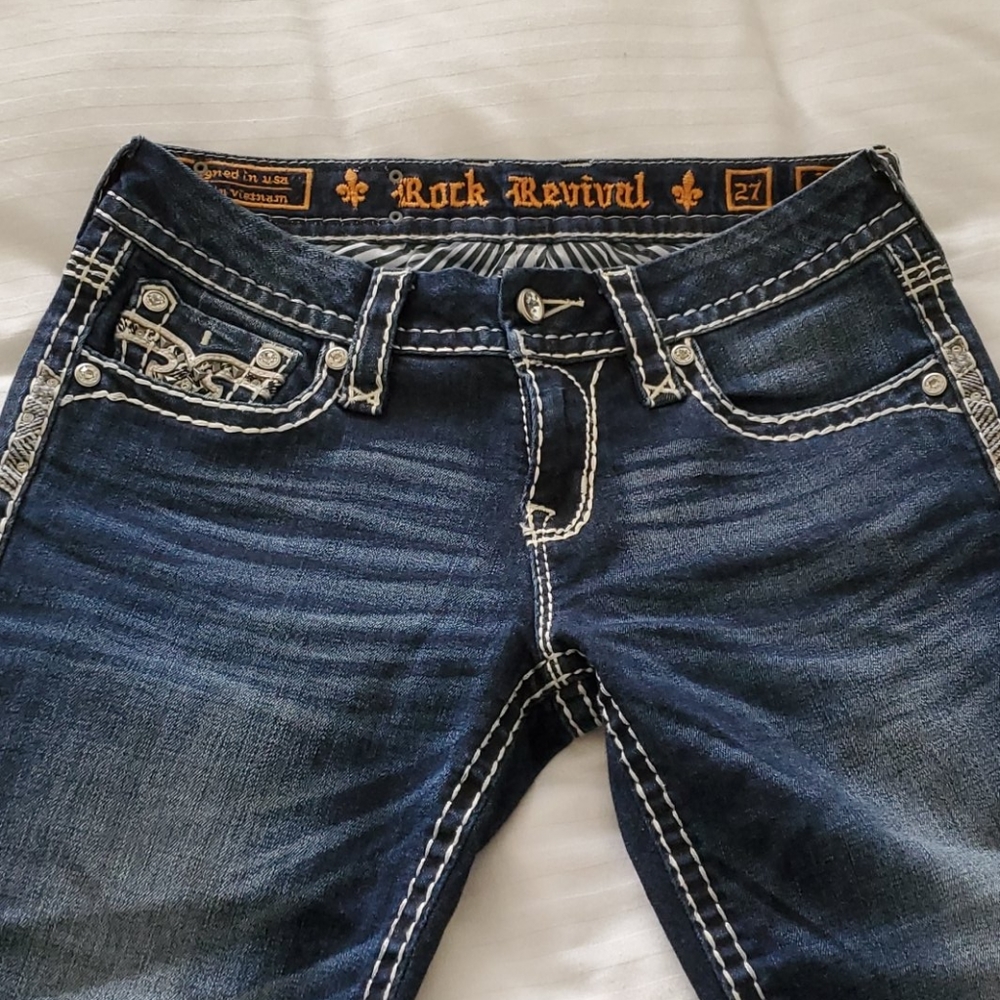 Last Chance. Rock Revival.  🎸 Like New